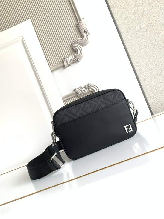 Picture of Fendi Mens Bags _SKUfw239245814fw